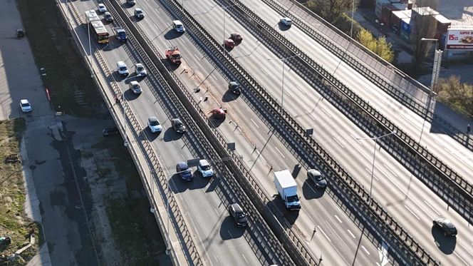 Tragiczny wypadek na S8 w Warszawie. Jedna osoba nie żyje, duże utrudnienia!