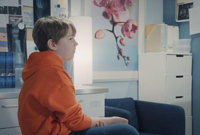 M jak miłość, odcinek 1874: Szymek (Staś Szczypiński), Aneta (Ilona Janyst)