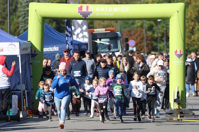 5. edycja charytatywnego biegu w Katowicach "Bądź aktywny – przegoń raka!”