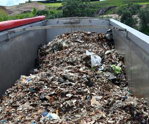 Śmierdzący ładunek jechał z Niemiec. Nielegalny transport odpadów zatrzymała KAS