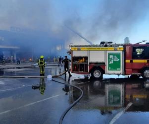 Atak rakietowy na centrum handlowe w Krzemieńczuku