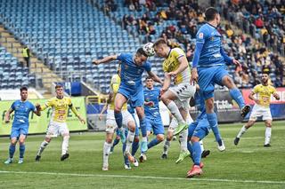 Cztery gole, dużo emocji i podział punktów. Motor - Radunia 2-2