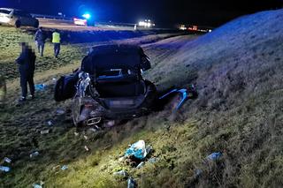 Dachowanie BMW na autostradzie A2. Lubuskie służby na miejscu
