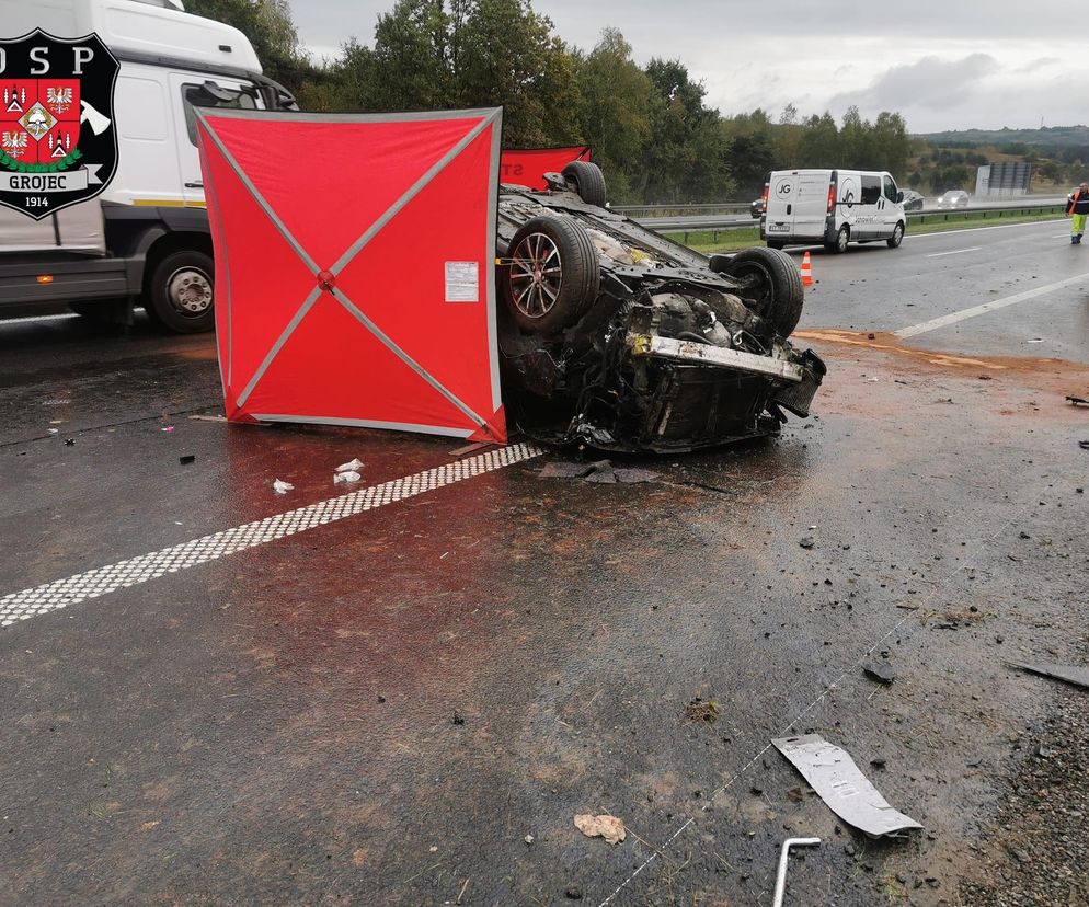 Dachowanie na autostradzie A4 pod Krakowem. Nie żyje mężczyzna