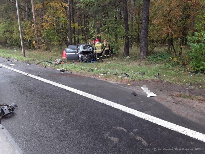 Piotrków Trybunalski. Śmiertelny wypadek kierującej saabem. Zginęła na oczach dzieci [ZDJĘCIA].