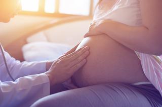 Czym jest skala Bishopa i jak ocenia się szyjkę macicy przed i w czasie porodu?