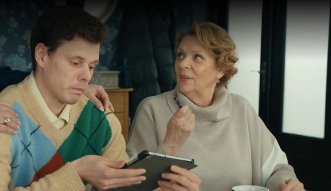 Barwy szczęścia odc. 3217. Józefina Rawiczowa (Elżbieta Jarosik), Kacper (Jakub Szlachetka)