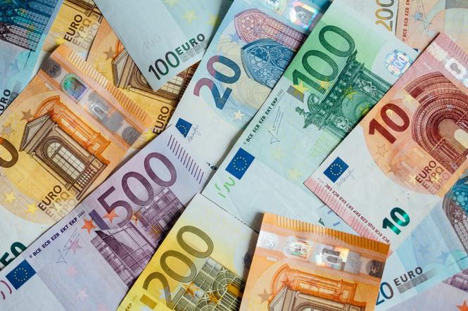 pieniadze euro banknoty