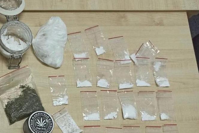 Akcja policji z Torunia na Bydgoskim Przedmieściu. Funkcjonariusze dopadli dilera