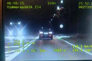 ​Kolejni zatrzymani za wyścigi i drifty w Lesznie. Młode kobiety i mężczyźni stracili prawa jazdy