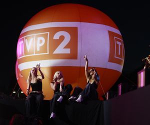 Michał Szpak tak się przejął na scenie, że zgubił mikrofon! Na szczęście nie był sam