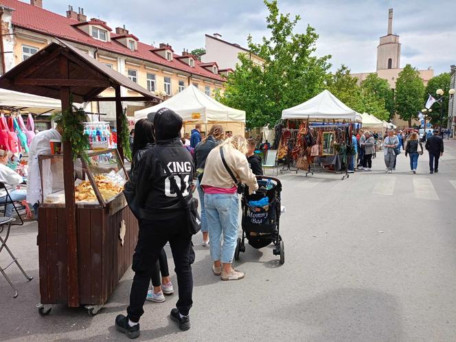 Stoiska wystawców podczas Jarmarku św. Stanisława można odwiedzać w godz. 10.00-18.00 w dn. 10 i 11 maja