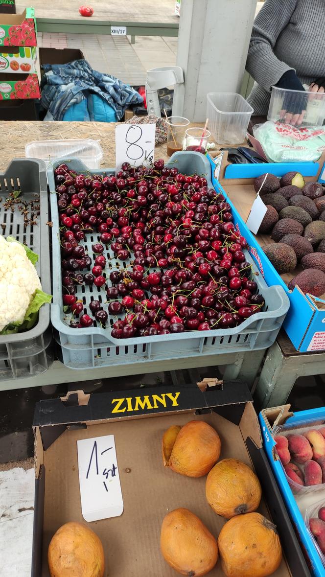Ceny owoców i warzyw w Toruniu mocno w dół. Czereśnie zaskakująco tanie!