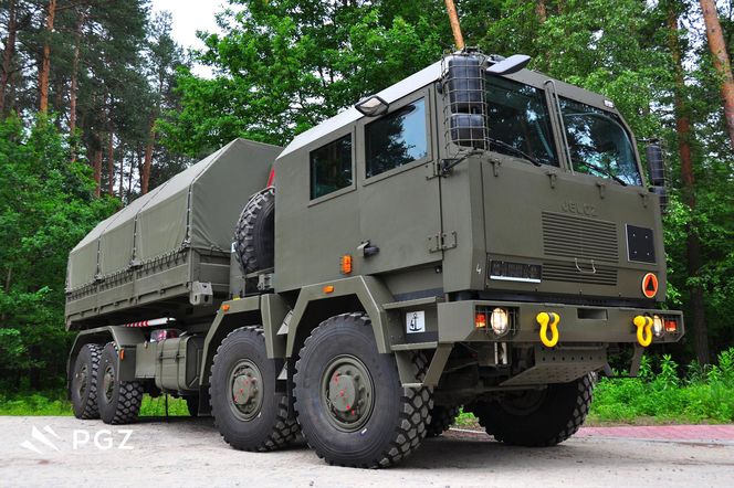 Pojazdy wojskowe na podwoziu Jelcz