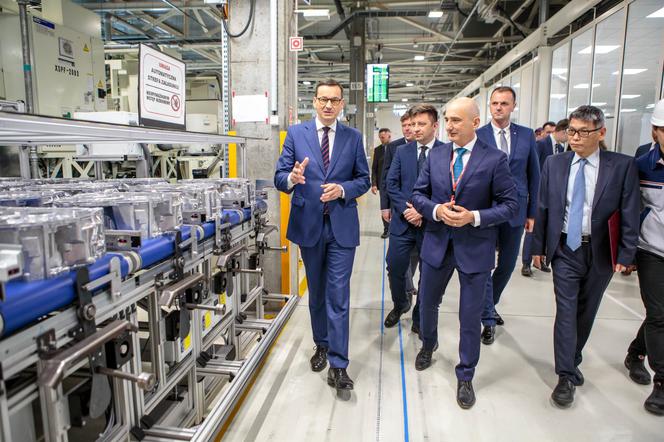 Premier Mateusz Morawiecki w fabryce Toyota Motor Manufacturing Poland