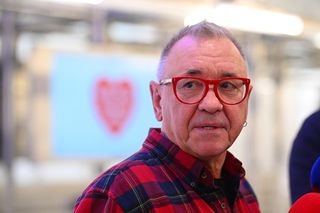 Kobieta z Torunia groziła Owsiakowi śmiercią. Giń i zmień okulary, bo takie noszą LGBT