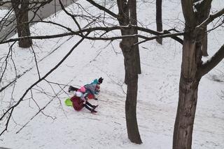 Atak zimy na Podkarpaciu! Dzieci szczęśliwe, drogowcy zaskoczeni [WIDEO, GALERIA]