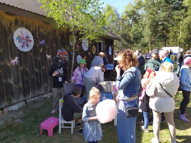 Fotorelacja z rodzinnego pikniku charytatywnego dla zwierząt z okazji I Dnia Konia w Łukówcu - 30.04.2023