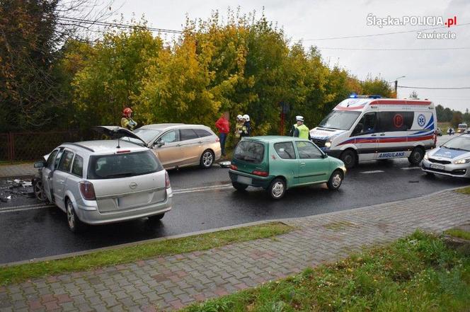 Wypadek w Podzamczu. Zderzyły się trzy auta