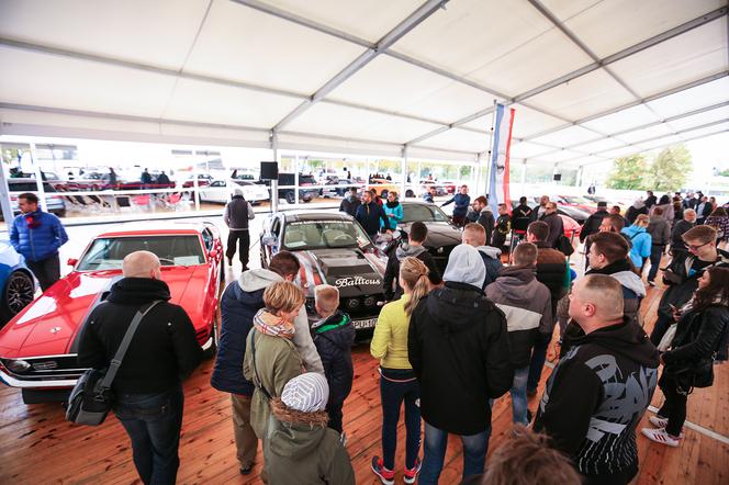 Setki samochodów i widowiskowe pokazy – VERVA Street Racing 