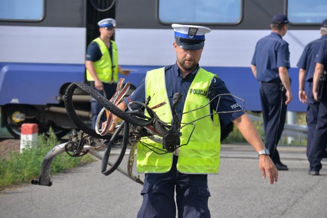 Pociąg potrącił matkę i dwójkę dzieci