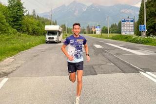 Tomasz Sobania przebiegł ze Stadionu Śląskiego do Grecji z powrotem. To 85 maratonów!