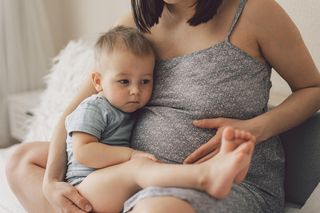 Jaki odstęp między ciążami jest najzdrowszy dla matki i dziecka? Zobacz rekomendacje WHO