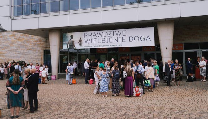 Kongres Świadków Jehowy w Częstochowie. Zdjęcia z soboty 26 lipca 2025