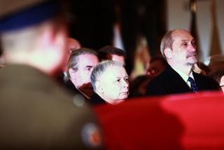 Skandal na pogrzebie Romaszewskiego. Wicemarszałek Senatu żąda wyjaśnień od policji