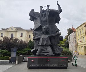 Rzeźby i pomniki, które tworzą Bydgoszcz. Poznaj symbole miasta