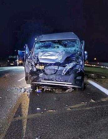 Zderzenie busów na autostradzie