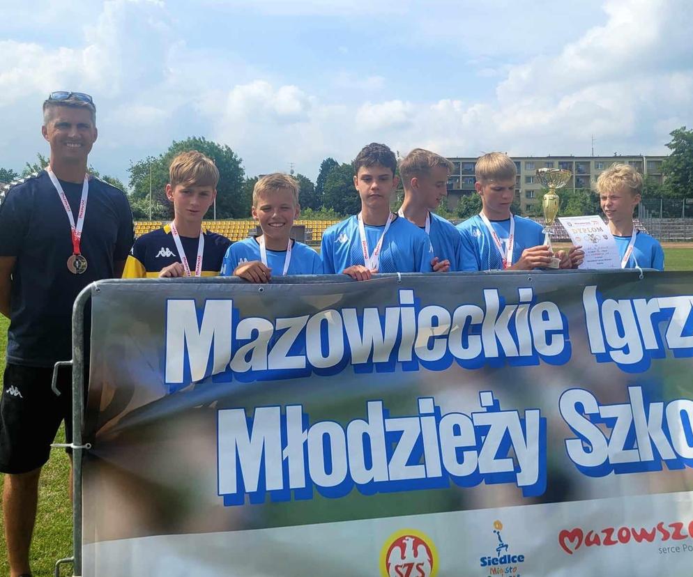 Drużyna z siedleckiej „Dziewiątki” na podium Finału Igrzysk Młodzieży Szkolnej na Mazowszu