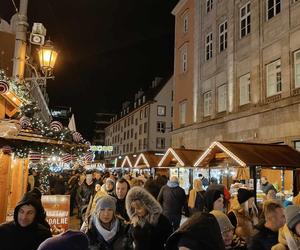 Tłumy na otwarciu Jarmarku Bożonarodzeniowego 2023 we Wrocławiu. Zobacz zdjęcia!