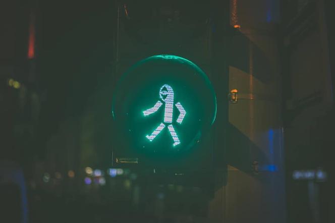 Watcher jako sygnalizator świetlny w centrum Poznania