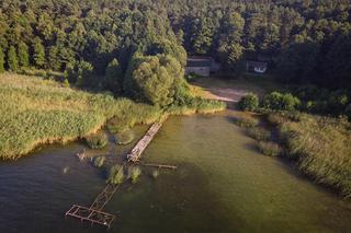 Ośrodek na Mazurach stoi pusty od 16 lat! Jego właścicielem jest... miasto Warszawa
