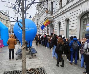 Polonez dla Łodzi. Setki łodzian we wspólnym tańcu [ZDJĘCIA]