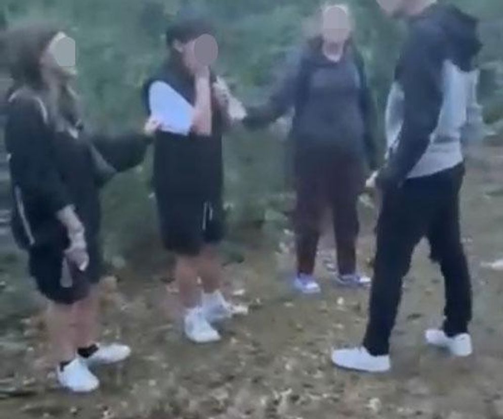Wstrząsające wideo z Legionowa. Pastwili się nad równieśnikiem i to nagrywali