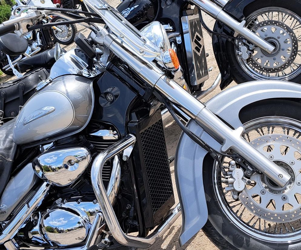 Parada ulicami miasta na zakończenie sezonu motocyklowego w Tarnowie