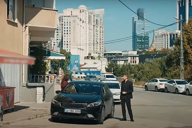 Nana z ochroniarzami przyjadą do miasta 