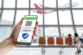 Weryfikacja osób zaszczepionych. Jak będzie wyglądać? Czy trzeba będzie pokazywać paszport covidowy od 15.12?