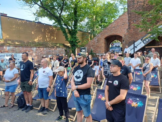  Kolejni żołnierze ''symbolicznie'' wrócili do domu