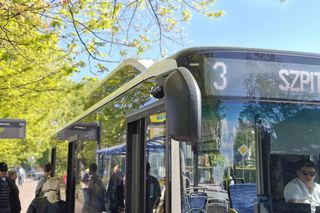 Nietypowa akcja w ramach tygodnia bibliotek. W autobusie będą rozdawali książki