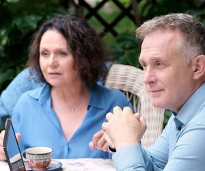 M jak miłość odc. 1825. Marysia (Małgorzata Pieńkowska), Artur Rogowski (Robert Moskwa)