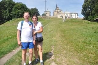 Turyści na Świętym Krzyżu. 12 lipca 2024