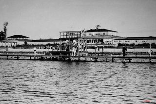 Olsztyńskie plaże 100 lat temu. Zobacz, jak dawniej wypoczywano nad jeziorami!