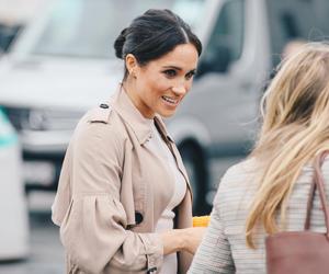 Meghan Markle zostawiła dzieci, by pilnować męża? Harry przyłapany z piękną modelką