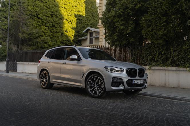 (2020) BMW X3 xDrive30e