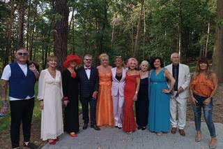 Sanatorium miłości. Uczestnicy podczas pokazu mody w Starachowicach