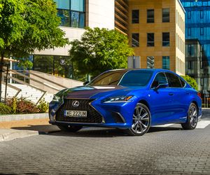 Lexus ES300h F Sport