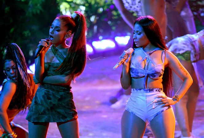 Ariana Grande i Nicki Minaj na American Music Awards 2016